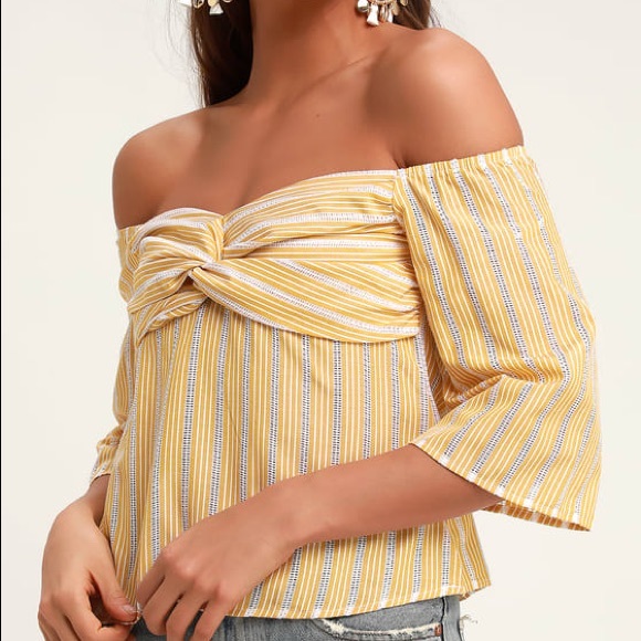 NWT Off the Shoulder Top - Picture 1 of 4